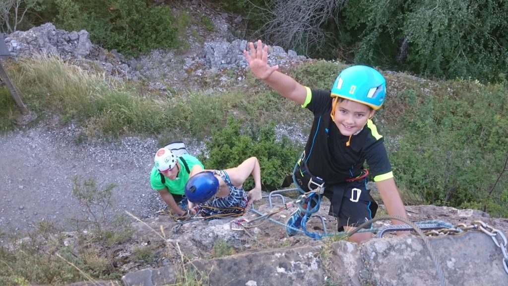 vía ferrata con familias